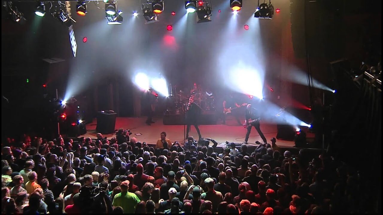 Garbage - One Mile High... Live